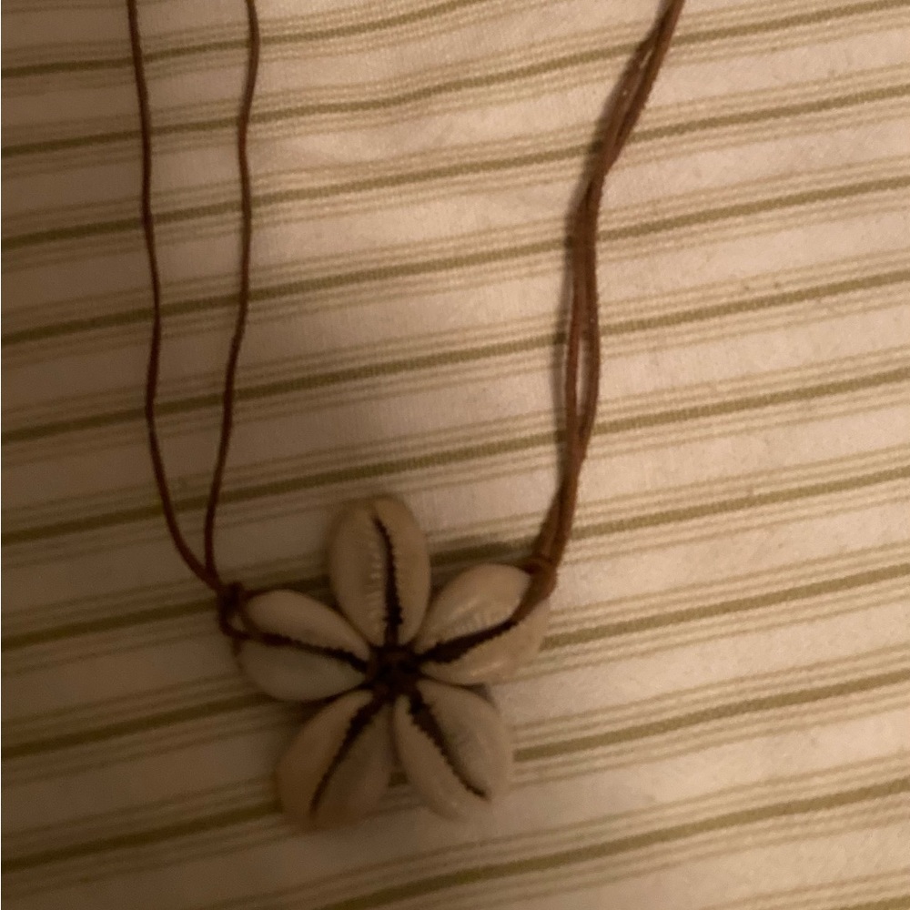 Shell necklace on rope